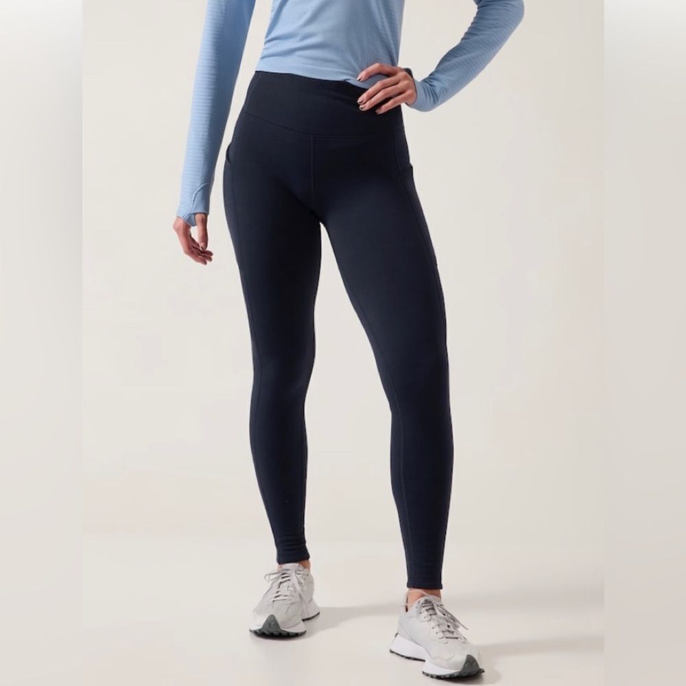 Athleta Altitude Tight in Polartec Powerstretch. Large Petite Navy new w/o tags
